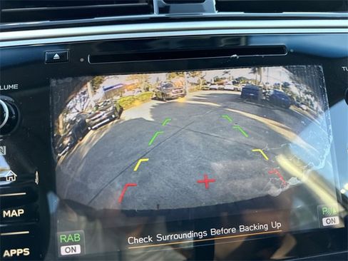 Used 2018 Subaru Outback 2.5i Touring image 17