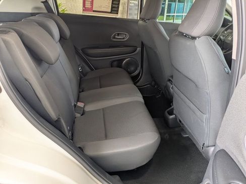 Used 2022 Honda HR-V EX image 18
