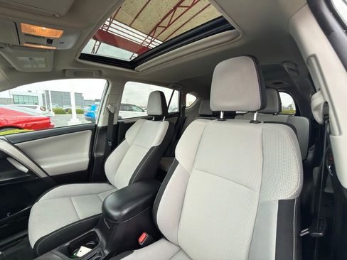 Used 2017 Toyota RAV4 XLE image 13