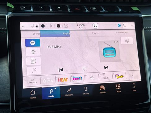 New 2025 Jeep Grand Cherokee L Limited w/ Trailer Tow Package image 19