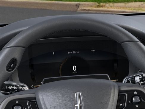 New 2026 Lincoln Corsair Premiere image 13