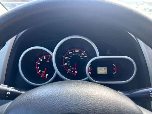 Used 2010 Toyota Matrix image 17