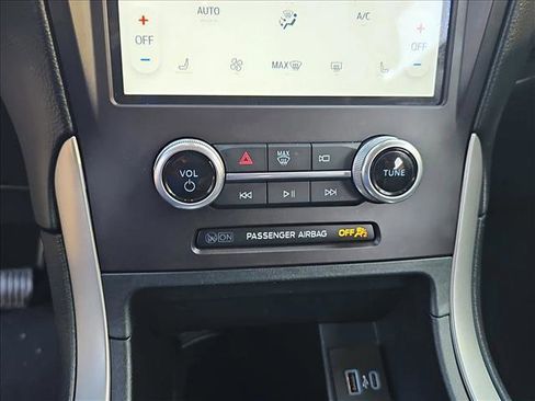 Used 2021 Ford Edge SEL w/ Convenience Package image 21