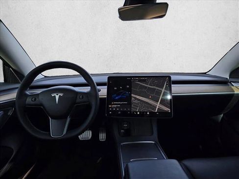 Used 2021 Tesla Model 3 Performance image 17