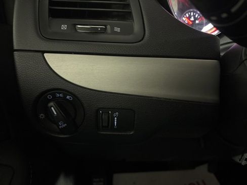 Used 2015 Dodge Grand Caravan SXT w/ Blacktop Package image 25