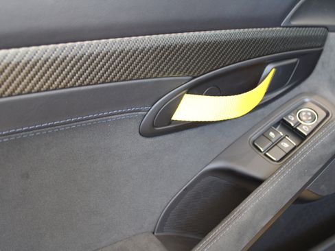 Used 2023 Porsche 718 Cayman GT4 RS image 29