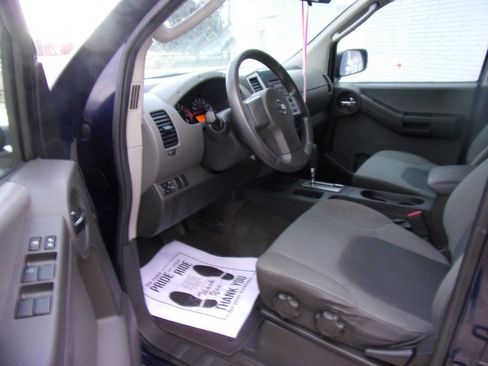 Used 2010 Nissan Xterra S image 2