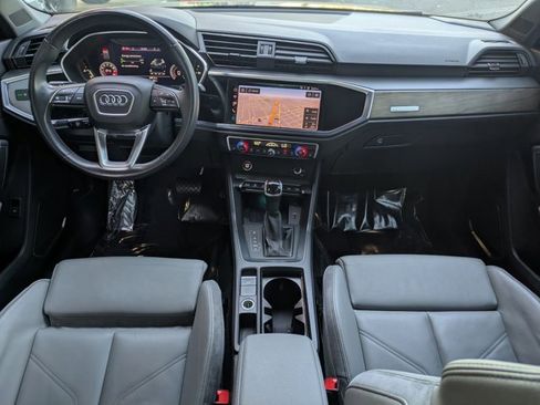 Used 2021 Audi Q3 2.0T Premium Plus w/ Premium Plus Package image 17