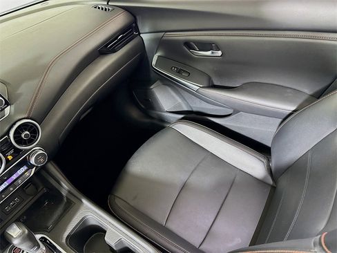 Used 2024 Nissan Sentra SR w/ SR Premium Package image 22