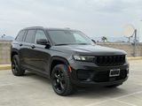Used 2023 Jeep Grand Cherokee Altitude image 2