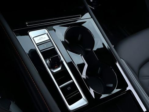 New 2026 Volkswagen Atlas Peak Edition AWD/4WD image 26