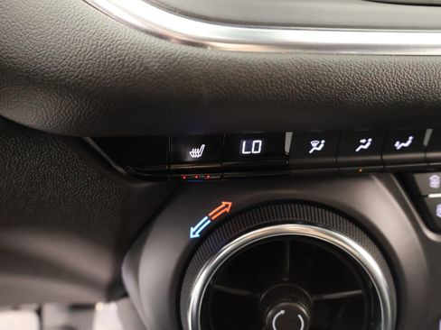 Used 2025 Chevrolet Blazer LT AWD/4WD image 7