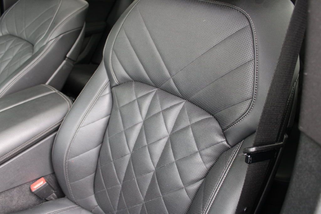 Used 2025 BMW X6 xDrive40i AWD/4WD image 10