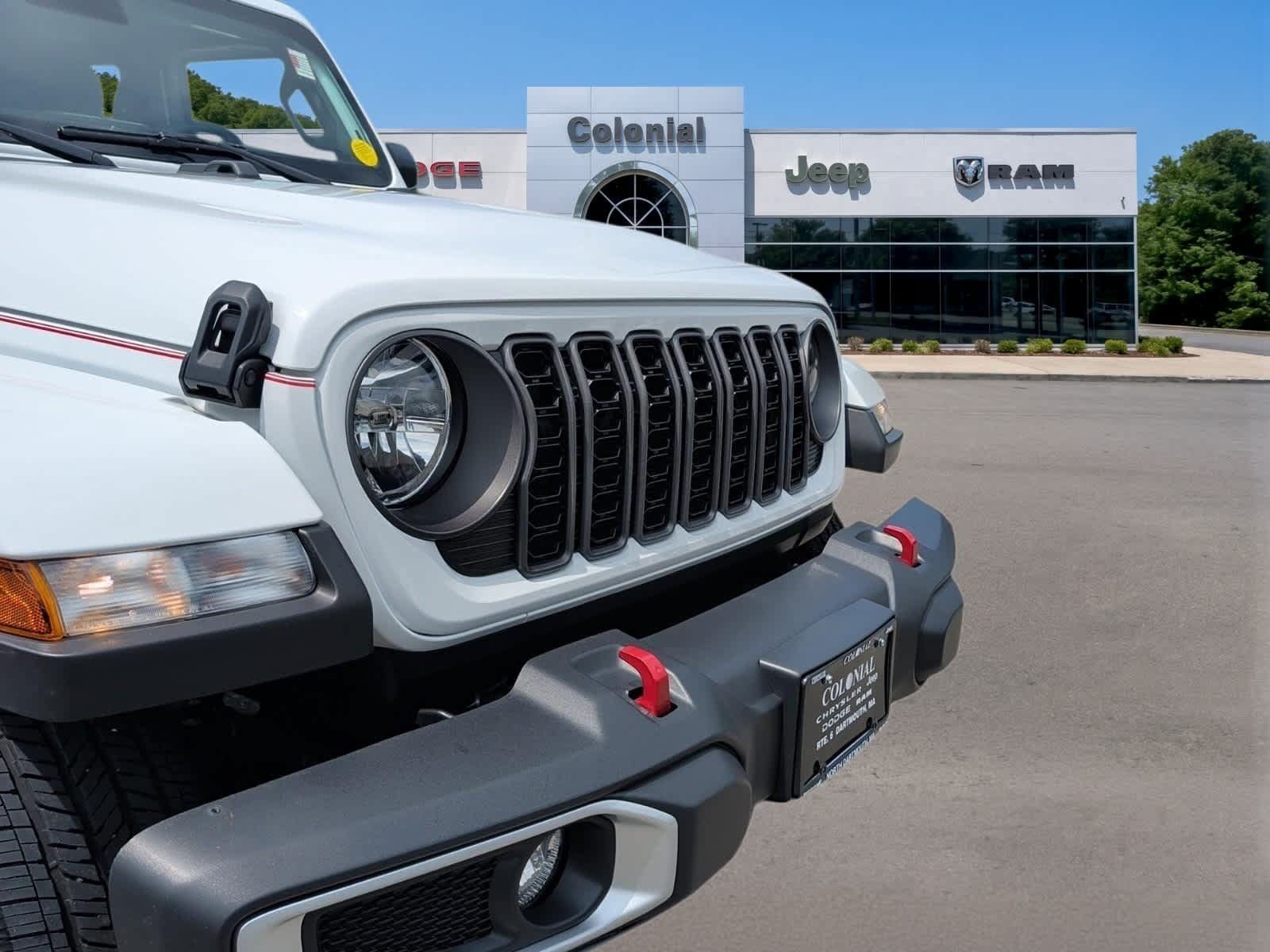 Used 2024 Jeep Gladiator Sport AWD/4WD image 10