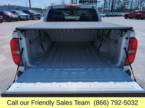 Used 2019 Chevrolet Colorado W/T AWD/4WD image 22