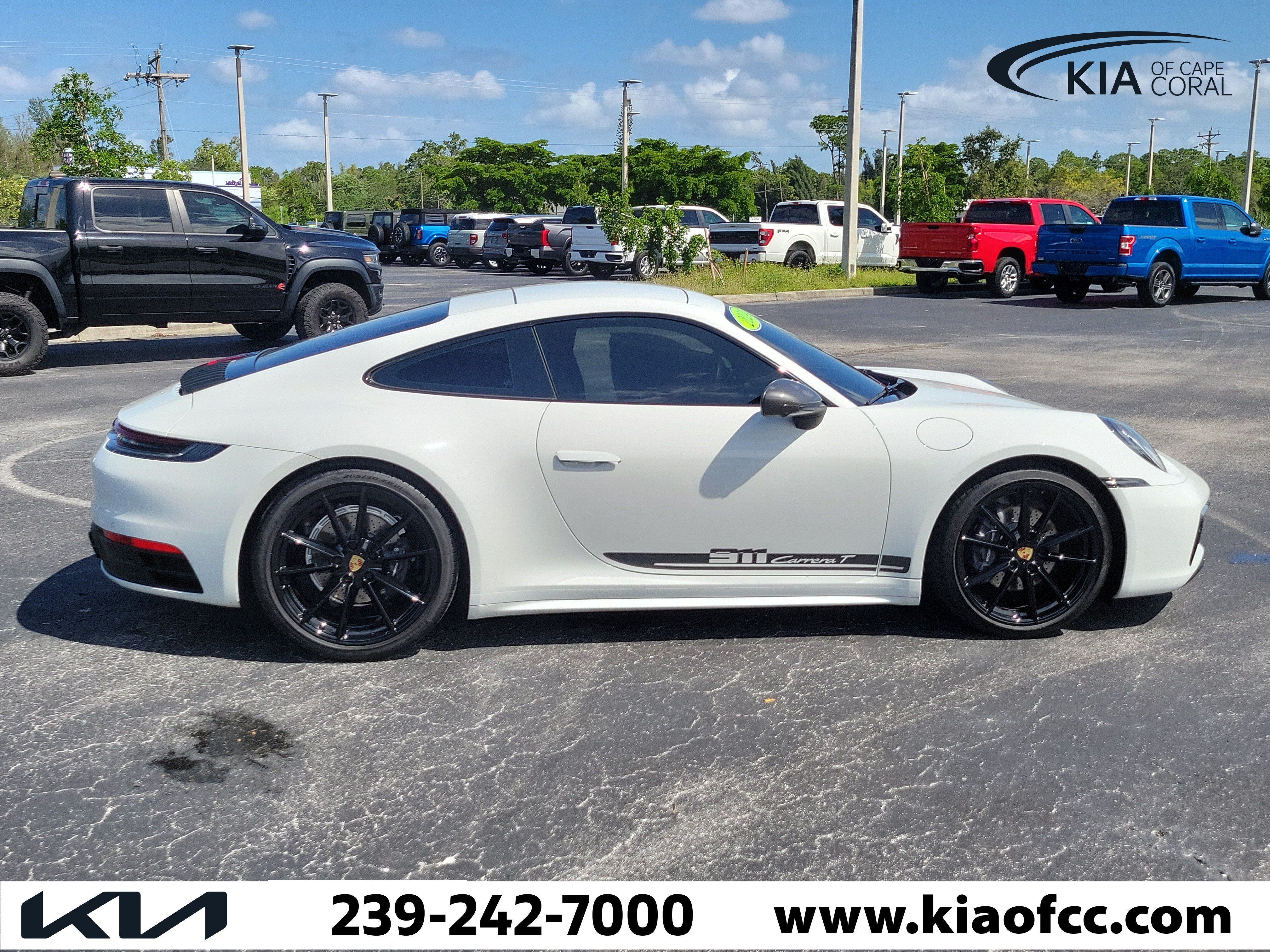 Used 2024 Porsche 911 Carrera RWD image 9