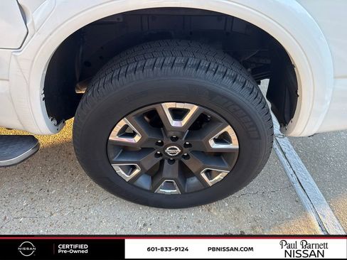 Certified 2021 Nissan Titan Platinum Reserve w/ Moonroof Package image 22