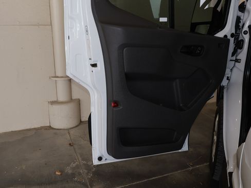 Used 2023 Ford Transit 350 XLT RWD image 36