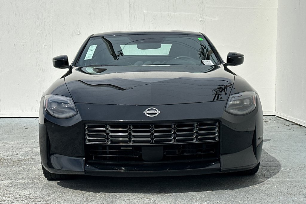 Certified 2025 Nissan Z Performance w/ Floor Mat Package RWD image 9