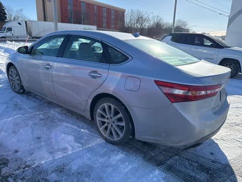 Used 2013 Toyota Avalon Limited image 5