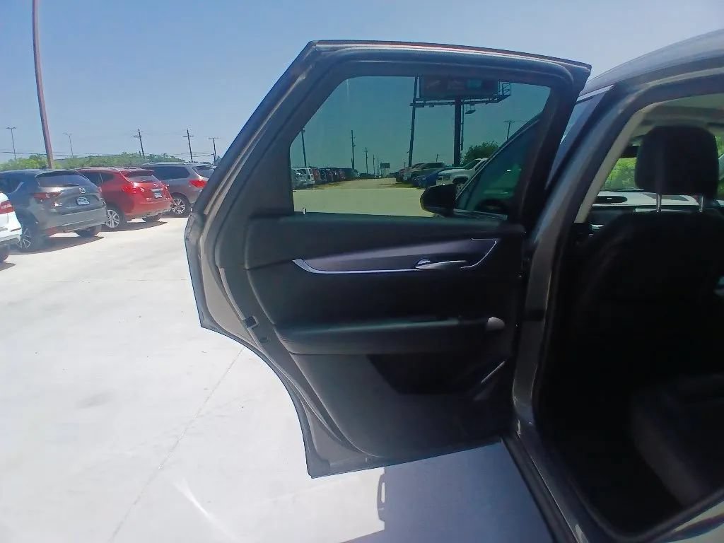 Used 2019 Cadillac XT5 Premium Luxury FWD image 15