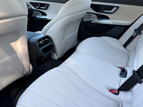 New 2026 Mercedes-Benz E 350 4MATIC Sedan image 14