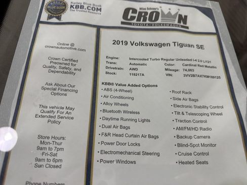 Used 2019 Volkswagen Tiguan SE w/ Panoramic Sunroof Package AWD/4WD image 39