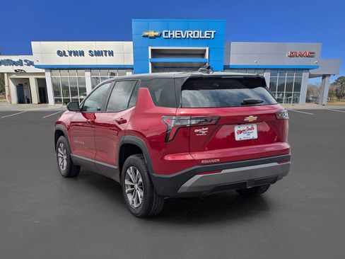 New 2026 Chevrolet Equinox LT w/ Convenience Package II FWD image 12