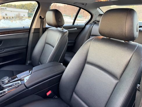Used 2016 BMW 528i Sedan image 14