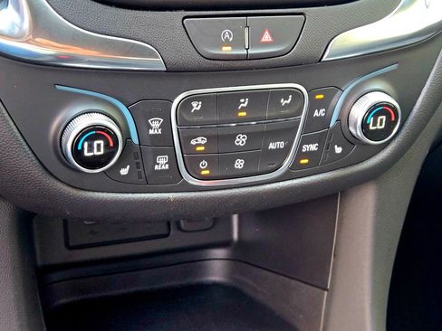 Used 2024 Chevrolet Equinox LT w/ LPO, Floor Liner Package image 17