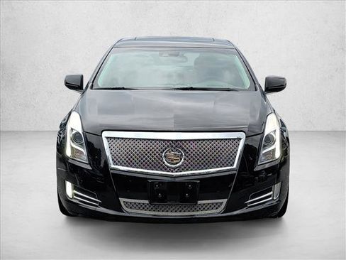 Used 2013 Cadillac XTS Platinum FWD image 2