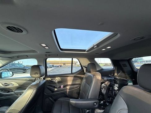 Used 2020 Chevrolet Traverse RS w/ LPO, Floor Liner Package AWD/4WD image 22