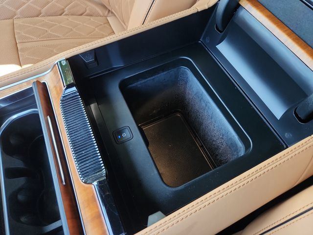 Used 2025 Jeep Grand Wagoneer L Series III w/ Rear Seat Video Group 1 AWD/4WD image 52