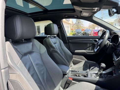 Used 2020 Audi Q3 2.0T Premium Plus w/ Premium Plus Package image 31