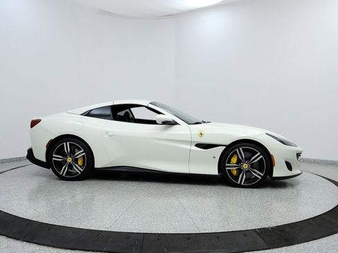 Used 2020 Ferrari Portofino image 6