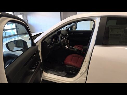 New 2025 MAZDA CX-5 Carbon Edition image 40