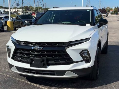 Certified 2023 Chevrolet Blazer LT w/ Convenience Package image 7