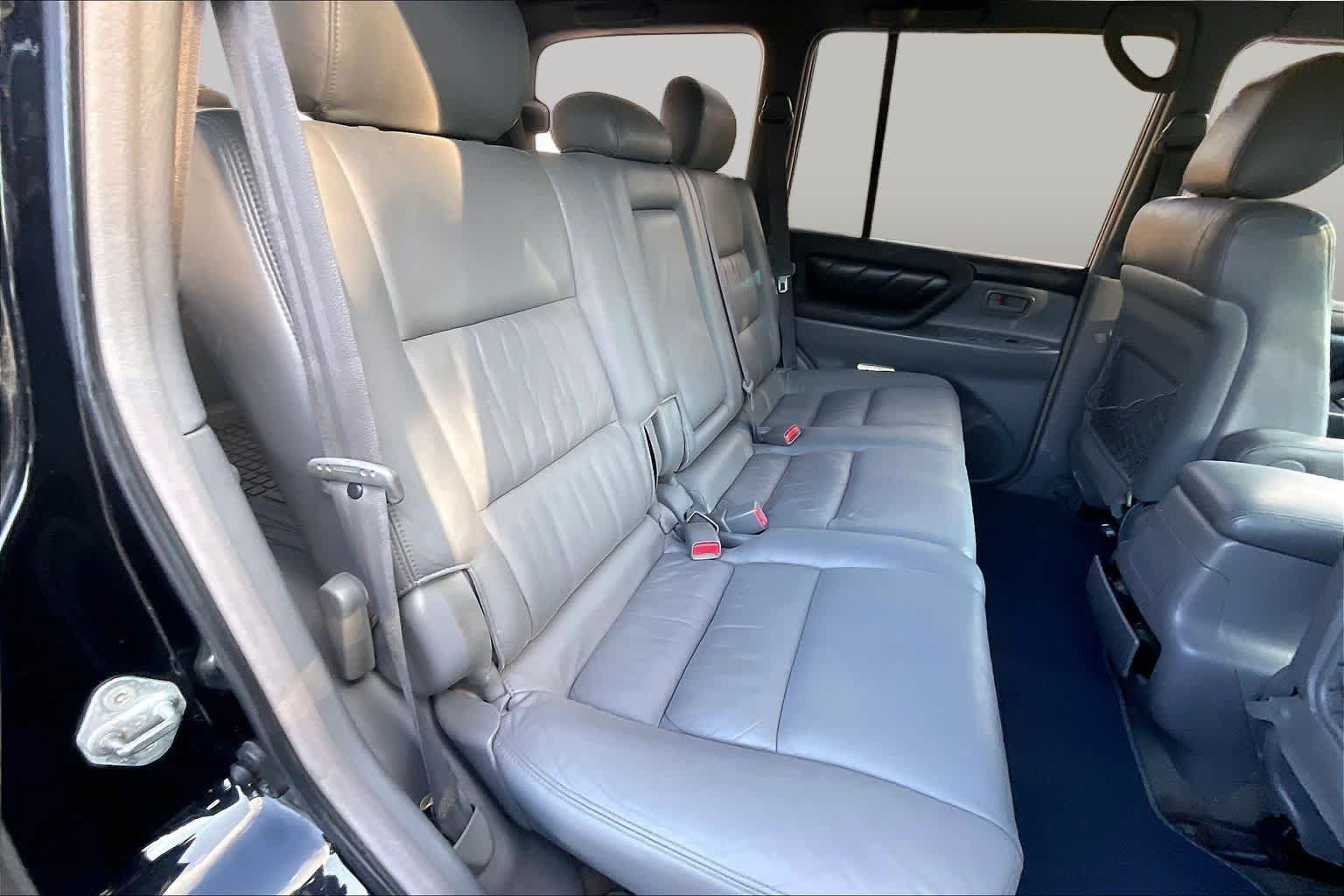 Used 1999 Toyota Land Cruiser w/ Leather Trim Pkg AWD/4WD image 18