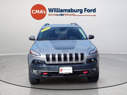 Used 2018 Jeep Cherokee Trailhawk w/ Comfort/Convenience Group AWD/4WD image 8