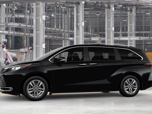 New 2026 Toyota Sienna Limited image 3