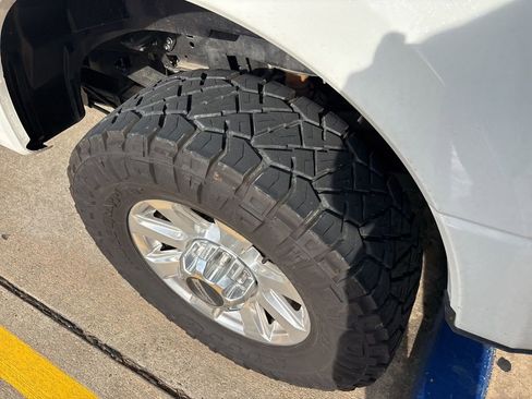 Used 2022 Ford F250 Platinum w/ FX4 Off-Road Package image 12