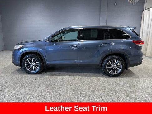 Used 2019 Toyota Highlander XLE AWD/4WD image 7