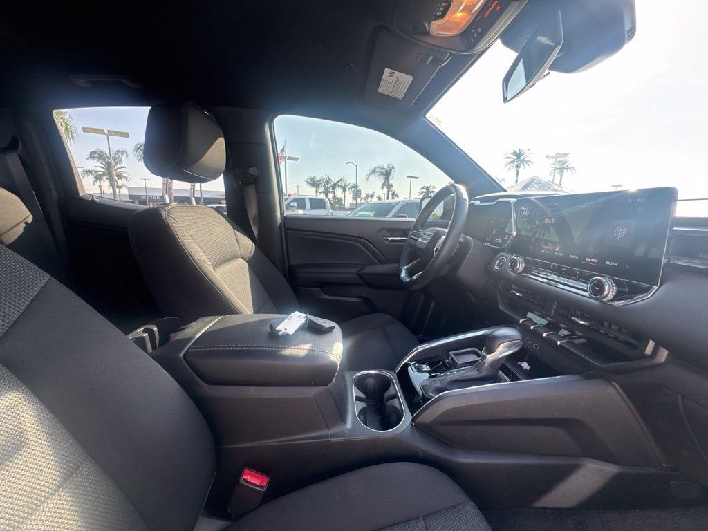 Used 2024 GMC Canyon Elevation RWD image 8