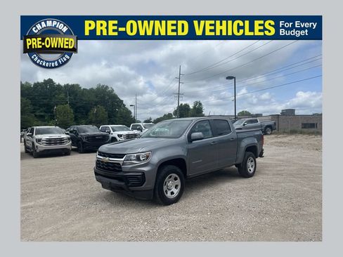 Used 2022 Chevrolet Colorado W/T AWD/4WD image 1