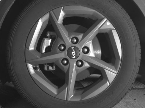 Used 2025 Kia K4 FWD image 12