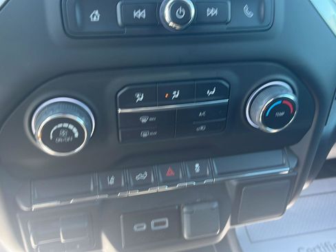 Used 2025 Chevrolet Silverado 2500 W/T image 13