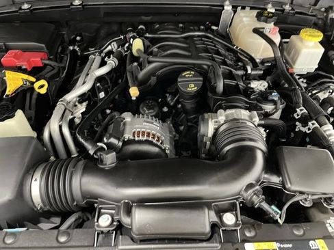 Used 2022 Jeep Gladiator Overland image 41