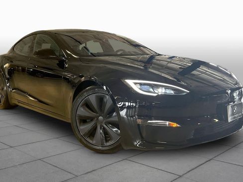 Used 2024 Tesla Model S image 2