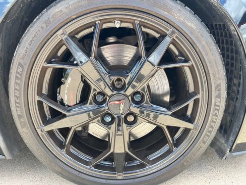 Used 2022 Chevrolet Corvette Stingray Preferred Conv w/ Z51 Performance Package RWD image 8