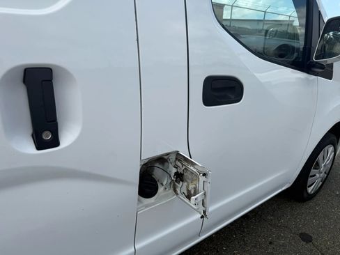 Used 2018 Nissan NV200 SV w/ Navigation Package image 29